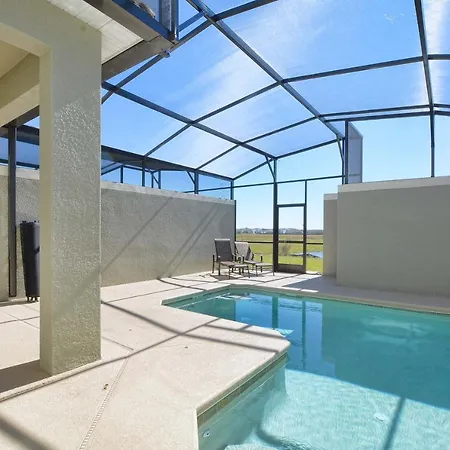 Storey Lake-4 Bedroom Townhome W/Splashpool-1610St